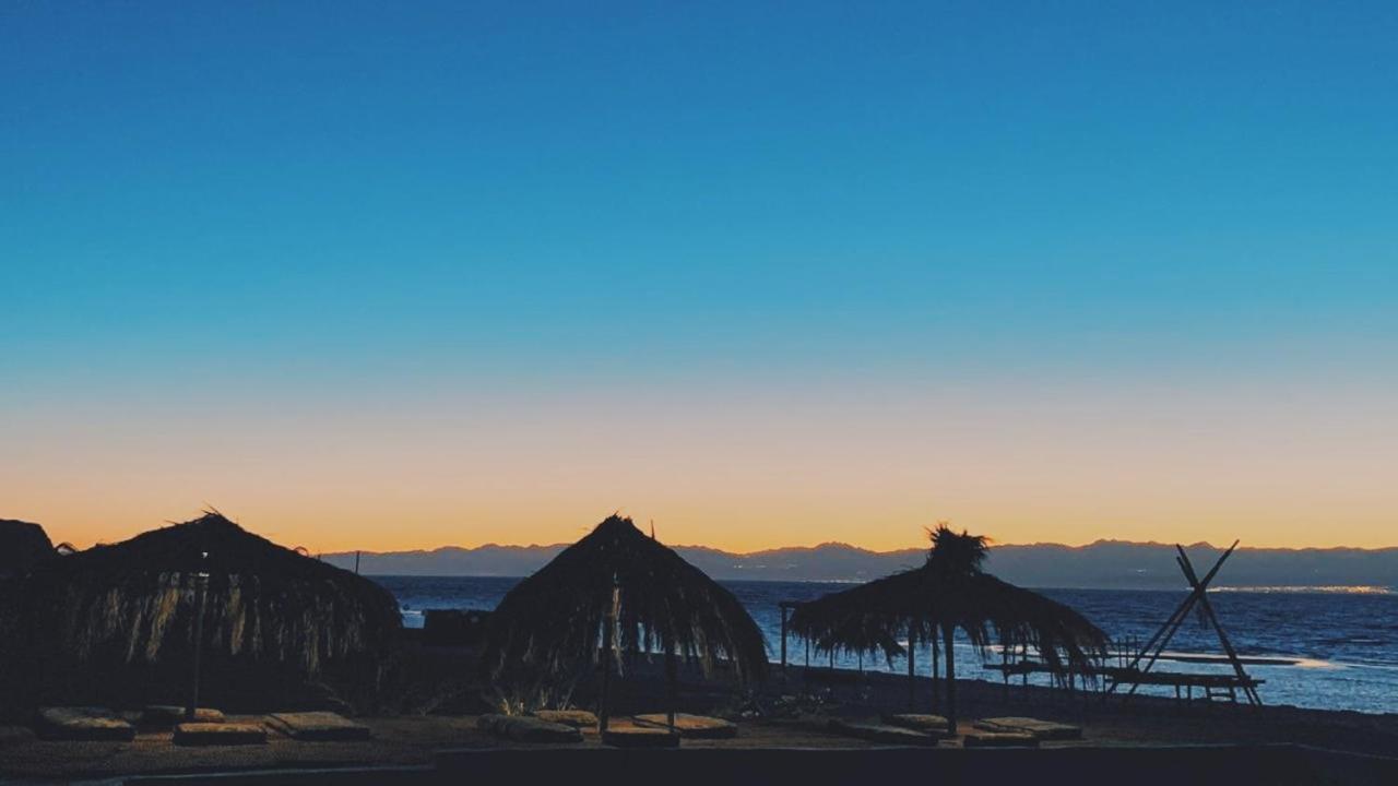 Abdo Caribbean Camp Hotel Nuweiba‘ el Muzeinah Exterior foto